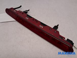 Gebruikte Extra Remlicht midden Peugeot 3008 I (0U/HU) 1.6 16V THP 155 Prijs € 40,00 Margeregeling aangeboden door Maresia Parts