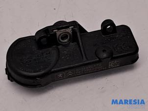 Gebruikte Sensor Bandenspanning Peugeot 3008 I (0U/HU) 1.6 16V THP 155 Prijs € 25,00 Margeregeling aangeboden door Maresia Parts