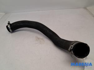 Gebruikte Intercooler Slang Peugeot 308 SW (L4/L9/LC/LJ/LR) 1.2 12V e-THP PureTech 110 Prijs € 25,00 Margeregeling aangeboden door Maresia Parts