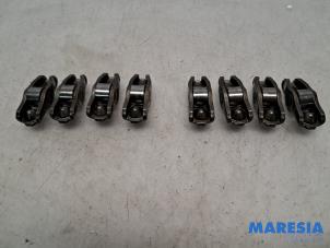 Gebruikte Tuimelaar Citroen C4 Cactus (0B/0P) 1.6 Blue Hdi 100 Prijs € 30,00 Margeregeling aangeboden door Maresia Parts