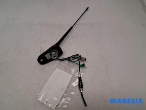 Gebruikte Antenne Peugeot Partner (GC/GF/GG/GJ/GK) 1.6 BlueHDi 100 Prijs € 24,20 Inclusief btw aangeboden door Maresia Parts