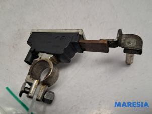 Gebruikte Accu sensor Fiat 500C (312) 0.9 TwinAir 85 Prijs € 24,95 Margeregeling aangeboden door Maresia Parts