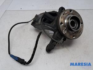 Gebruikte Asschenkel rechts-voor Opel Crossland (X) 1.2 12V Prijs € 75,00 Margeregeling aangeboden door Maresia Parts