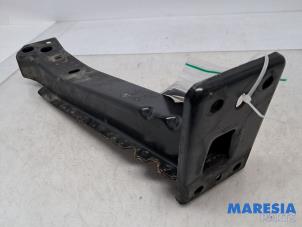 Gebruikte Frontdeel steun Fiat 500 (312) 0.9 TwinAir 80 Prijs € 25,00 Margeregeling aangeboden door Maresia Parts