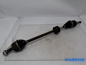 Gebruikte Aandrijfas rechts-voor Fiat 500 (312) 0.9 TwinAir 80 Prijs € 35,00 Margeregeling aangeboden door Maresia Parts