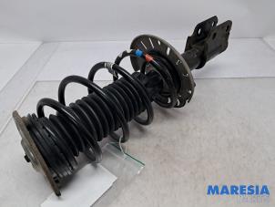 Gebruikte Schokdemperpoot links-voor Peugeot 308 SW (L4/L9/LC/LJ/LR) 1.2 12V e-THP PureTech 130 Prijs € 105,00 Margeregeling aangeboden door Maresia Parts