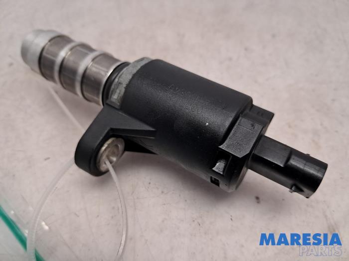 Gebruikte Nokkenas Sensor Peugeot 208 I (CA/CC/CK/CL) 1.2 Vti 12V PureTech Prijs € 40,00 Margeregeling aangeboden door Maresia Parts