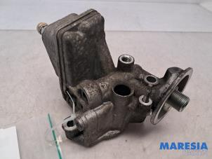Gebruikte Oliefilterhouder Peugeot Expert (V1/VA/VB/VE/VF/VT/VY) 2.0 Blue HDi 120 16V Prijs € 151,25 Inclusief btw aangeboden door Maresia Parts