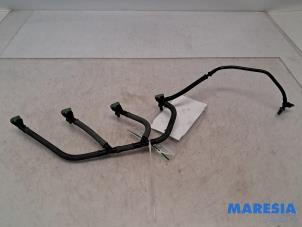 Gebruikte Brandstof retourleiding Peugeot Expert (V1/VA/VB/VE/VF/VT/VY) 2.0 Blue HDi 120 16V Prijs € 42,35 Inclusief btw aangeboden door Maresia Parts
