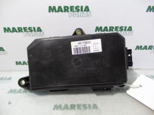 Gebruikte Computer Diversen Fiat Stilo (192A/B) 1.6 16V 5-Drs. Prijs € 35,00 Margeregeling aangeboden door Maresia Parts