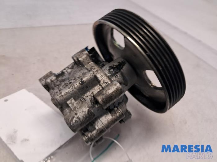 Gebruikte Servopomp Peugeot Expert (G9) 1.6 HDi 90 Prijs € 89,54 Inclusief btw aangeboden door Maresia Parts
