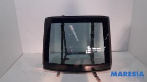 Gebruikte Achterruit Renault Megane III CC (EZ) 1.4 16V TCe 130 Prijs € 249,00 Margeregeling aangeboden door Maresia Parts