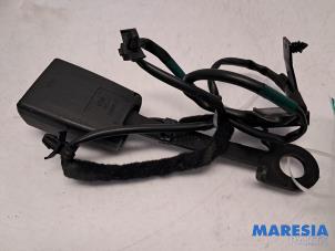 Gebruikte Veiligheidsgordel Insteek links-voor Alfa Romeo Giulietta (940) 1.4 TB 16V Prijs € 50,00 Margeregeling aangeboden door Maresia Parts