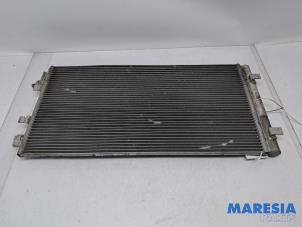 Gebruikte Airco Condensor Renault Megane III CC (EZ) 1.4 16V TCe 130 Prijs € 50,00 Margeregeling aangeboden door Maresia Parts