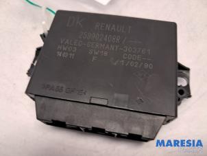 Gebruikte PDC Module Renault Megane III CC (EZ) 1.4 16V TCe 130 Prijs € 74,99 Margeregeling aangeboden door Maresia Parts