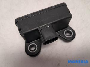 Gebruikte Computer esp Renault Megane III CC (EZ) 1.4 16V TCe 130 Prijs € 19,50 Margeregeling aangeboden door Maresia Parts