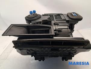 Gebruikte Chaufagebak Renault Twingo II (CN) 1.2 16V Prijs € 114,99 Margeregeling aangeboden door Maresia Parts