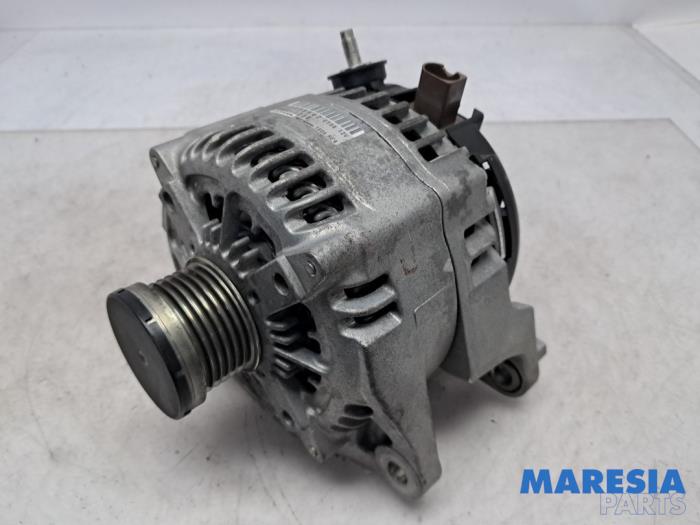 Gebruikte Dynamo Alfa Romeo Giulia (952) 2.0 T 16V Veloce Prijs € 150,00 Margeregeling aangeboden door Maresia Parts