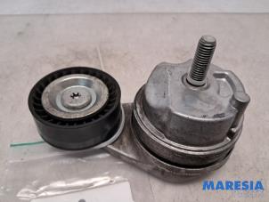 Gebruikte Spanrol Multiriem Alfa Romeo Giulia (952) 2.0 T 16V Veloce Prijs € 25,00 Margeregeling aangeboden door Maresia Parts