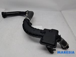 Gebruikte Intercooler Slang Renault Megane III CC (EZ) 1.4 16V TCe 130 Prijs € 79,99 Margeregeling aangeboden door Maresia Parts