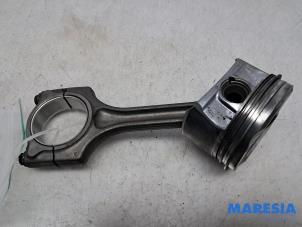 Gebruikte Drijfstang Peugeot 3008 I (0U/HU) 1.6 16V THP 155 Prijs € 34,99 Margeregeling aangeboden door Maresia Parts