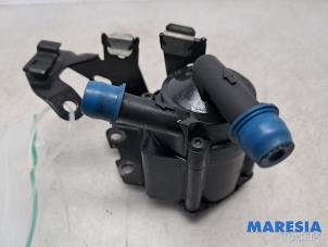 Gebruikte Waterpomp Peugeot 3008 I (0U/HU) 1.6 16V THP 155 Prijs € 74,99 Margeregeling aangeboden door Maresia Parts