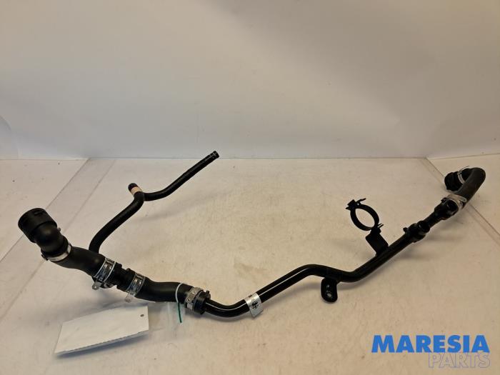 Gebruikte Intercooler Buis Alfa Romeo Giulia (952) 2.0 T 16V Veloce Prijs € 30,00 Margeregeling aangeboden door Maresia Parts