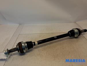 Gebruikte Aandrijfas rechts-achter Alfa Romeo Giulia (952) 2.0 T 16V Veloce Prijs € 175,00 Margeregeling aangeboden door Maresia Parts