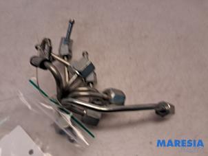 Gebruikte Dieselleiding Set Fiat Talento 2.0 EcoJet BiTurbo 145 Prijs € 59,29 Inclusief btw aangeboden door Maresia Parts