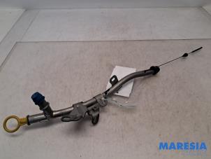 Gebruikte Peilstok Olie Fiat Talento 2.0 EcoJet BiTurbo 145 Prijs € 35,09 Inclusief btw aangeboden door Maresia Parts