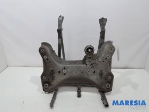 Gebruikte Subframe Renault Trafic (1FL/2FL/3FL/4FL) 1.6 dCi 90 Prijs € 90,75 Inclusief btw aangeboden door Maresia Parts
