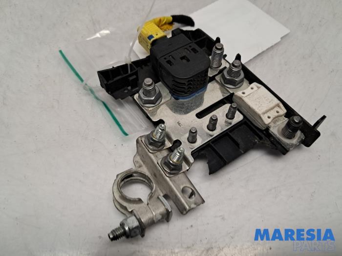 Gebruikte Accu sensor Alfa Romeo Giulia (952) 2.0 T 16V Veloce Prijs € 40,00 Margeregeling aangeboden door Maresia Parts