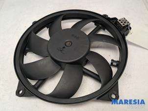 Gebruikte Koelvin Motor Renault Grand Scénic III (JZ) 1.6 16V Prijs € 50,00 Margeregeling aangeboden door Maresia Parts