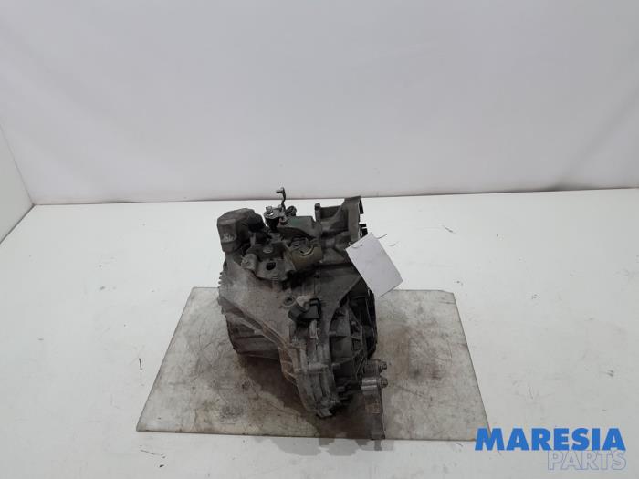 Gebruikte Versnellingsbak Alfa Romeo Giulietta (940) 1.4 TB 16V MultiAir Prijs € 499,00 Margeregeling aangeboden door Maresia Parts