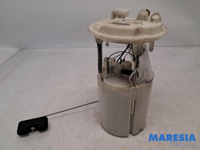 Gebruikte Tank element Pomp Renault Grand Scénic III (JZ) 1.6 16V Prijs € 75,00 Margeregeling aangeboden door Maresia Parts