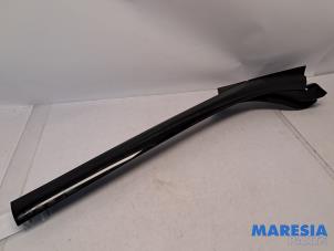 Gebruikte Voorruitlijst Renault Grand Scénic III (JZ) 1.6 16V Prijs € 59,99 Margeregeling aangeboden door Maresia Parts