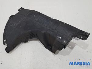 Gebruikte Bodem beschermplaat Fiat Ducato (250) 2.3 D 120 Multijet Prijs € 42,35 Inclusief btw aangeboden door Maresia Parts