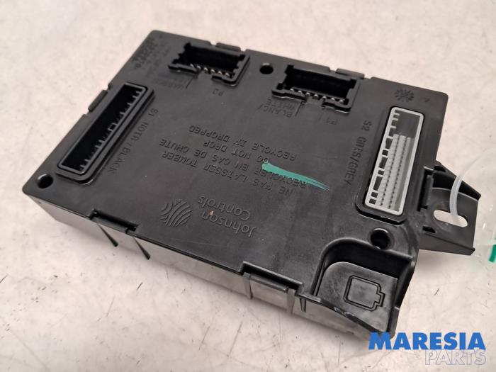 Gebruikte Computer Body Control Renault Trafic (1FL/2FL/3FL/4FL) 1.6 dCi 90 Prijs € 121,00 Inclusief btw aangeboden door Maresia Parts