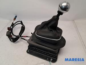 Gebruikte Versnellingspook Alfa Romeo Giulietta (940) 1.4 TB 16V MultiAir Prijs € 50,00 Margeregeling aangeboden door Maresia Parts