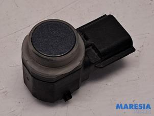 Gebruikte PDC Sensor Renault Zoé (AG) R90 Prijs € 22,95 Margeregeling aangeboden door Maresia Parts