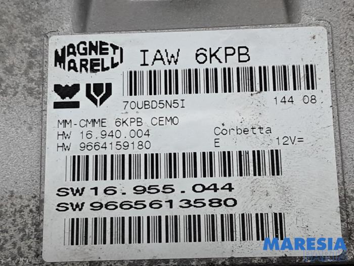Computer Motormanagement van een Citroën C5 III Tourer (RW) 2.0 16V 2008
