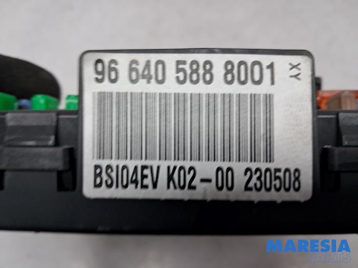Computer Motormanagement van een Citroën C5 III Tourer (RW) 2.0 16V 2008