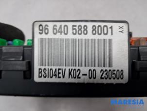 Computer Motormanagement van een Citroën C5 III Tourer (RW) 2.0 16V 2008
