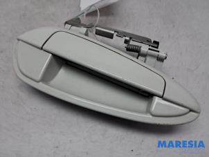 Gebruikte Deurgreep 4Deurs rechts-voor Fiat Punto III (199) 0.9 TwinAir Prijs € 35,00 Margeregeling aangeboden door Maresia Parts