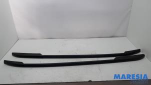 Gebruikte Dakrail set Citroen C5 III Tourer (RW) 2.0 16V Prijs € 89,00 Margeregeling aangeboden door Maresia Parts