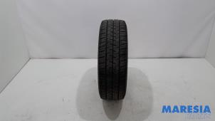 Gebruikte Band Renault Trafic (1FL/2FL/3FL/4FL) 2.0 dCi 16V 120 Prijs € 48,40 Inclusief btw aangeboden door Maresia Parts