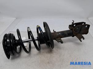 Gebruikte Schokdemperpoot links-voor Renault Grand Scénic III (JZ) 1.4 16V TCe 130 Prijs € 35,00 Margeregeling aangeboden door Maresia Parts