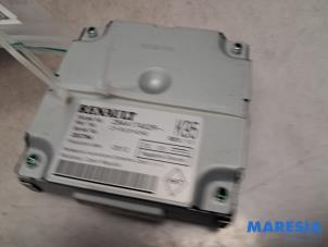 Gebruikte Camera module Renault Megane III Grandtour (KZ) 1.2 16V TCE 115 Prijs € 157,50 Margeregeling aangeboden door Maresia Parts