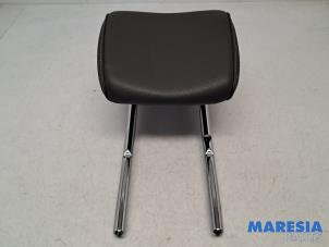 Gebruikte Hoofdsteun Renault Grand Scénic III (JZ) 1.4 16V TCe 130 Prijs € 50,00 Margeregeling aangeboden door Maresia Parts