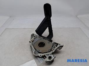 Gebruikte Oliepomp Citroen C5 III Tourer (RW) 2.0 16V Prijs € 50,00 Margeregeling aangeboden door Maresia Parts